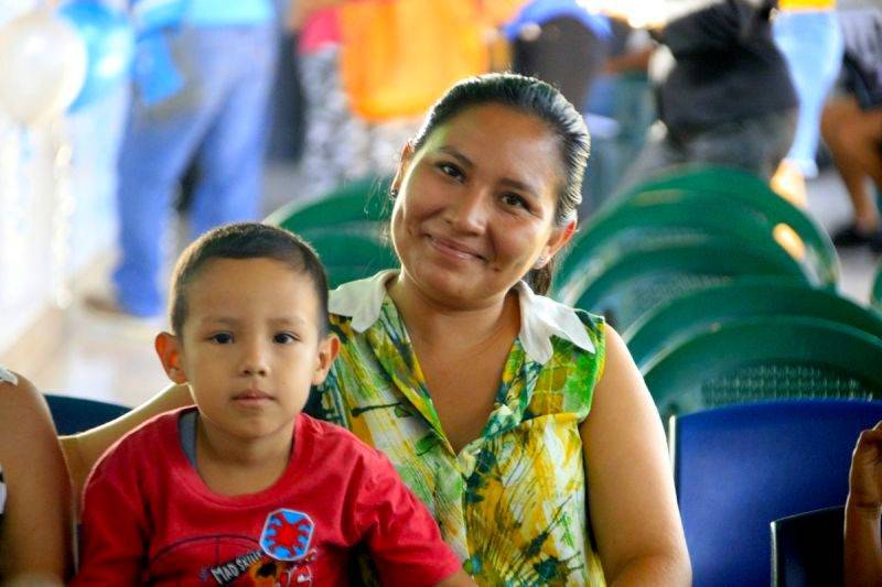 Ojitos Felices - Los Fundadores El Salvador
